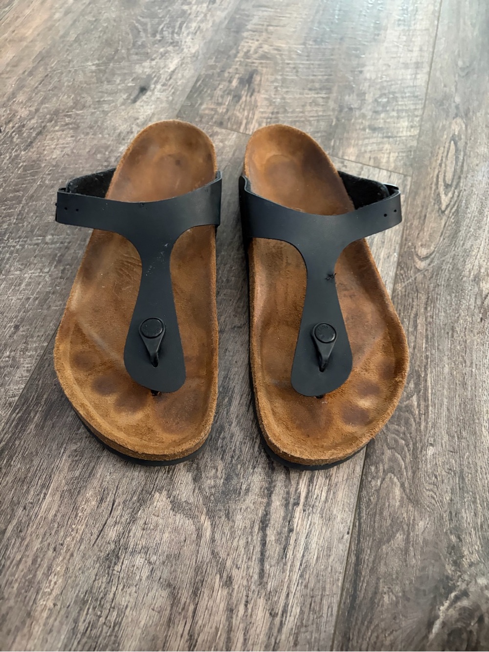 Women’s gizeh Birkenstock Black Toe-Post Sandals with Brown Footbed size 40